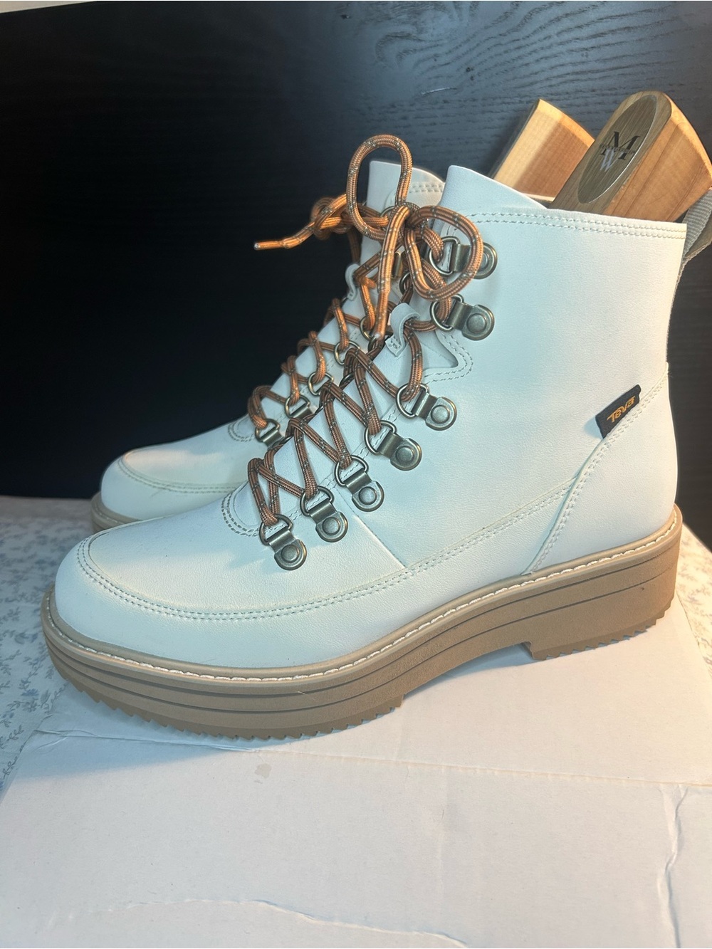 White Leather Platform Hiker Boot with Brown Laces women’s 9